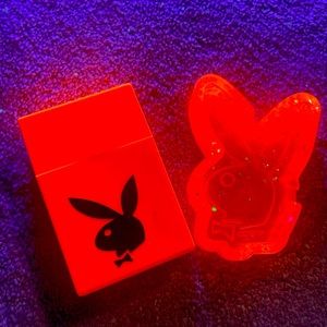 Neon orange bunny smoke set